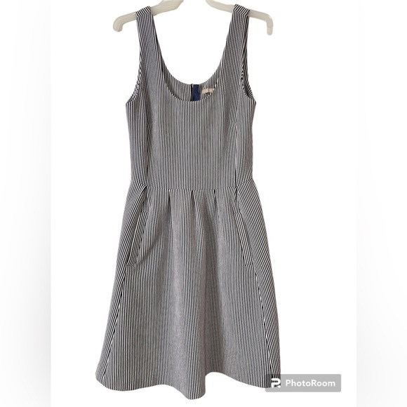 Banana Republic Navy Blue White Striped Fit Flare Dress Scoop Neck Size 6 - Picture 5 of 12